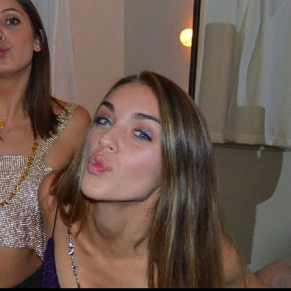 Meet your Posher, Claire